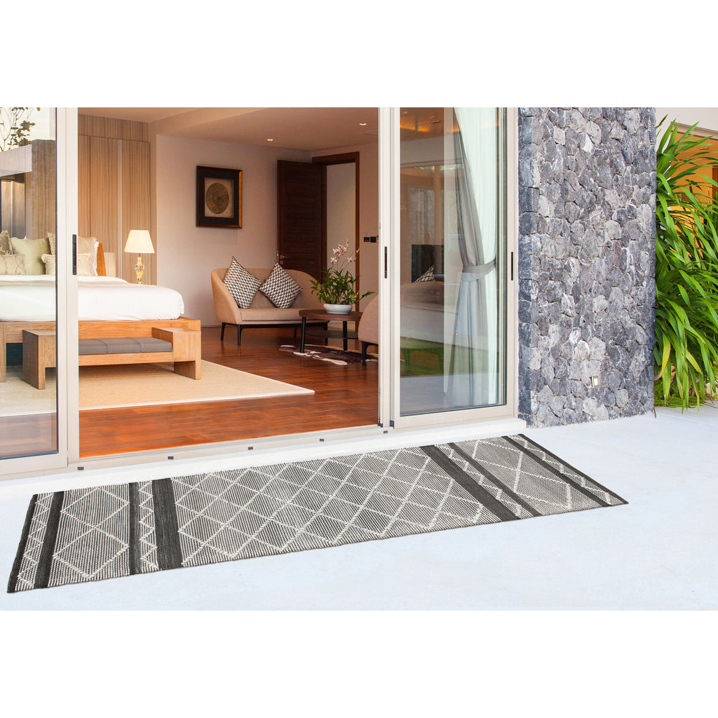 Trans Ocean Artista Diamond Stripe Area Rug